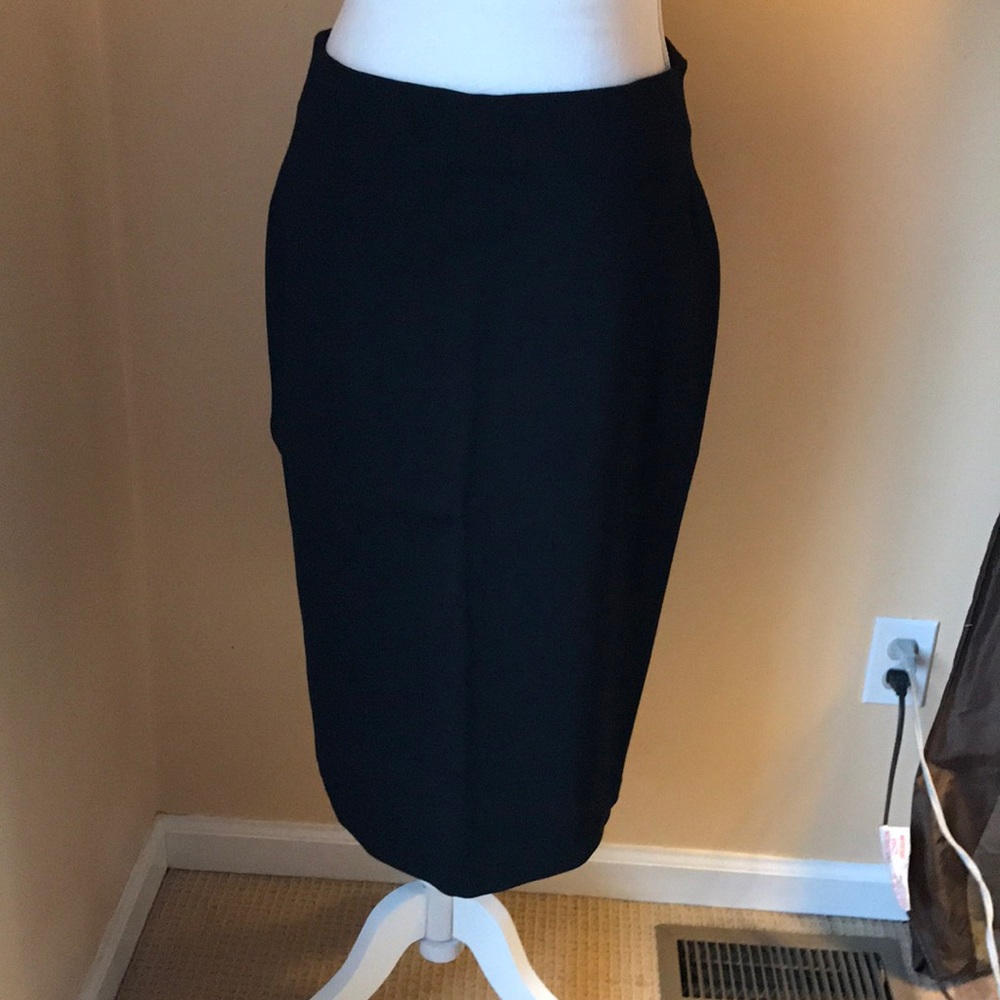 EUC Vince Camuto skirt